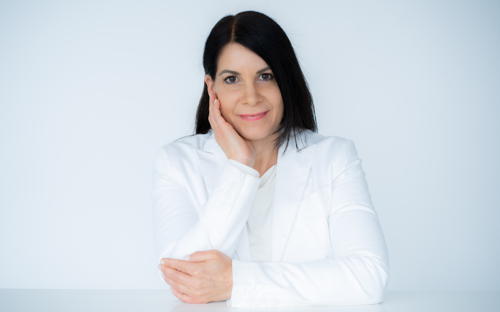modern Ausgestattetes Kosmetikstudio in Hechendorf bei 82229 Seefeld bei Starnberg Inhaberin Sonja Bilsing